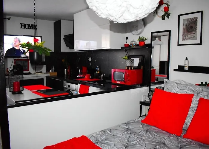 Vitale Moderne- Centre Historique- Proche Des Halles Безье